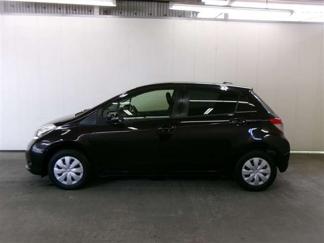 ヴィッツ1.0 F シエル