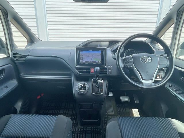 ヴォクシー2.0 ZS 煌