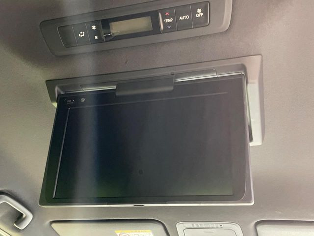 ヴォクシー1.8 ハイブリッド ZS 煌III