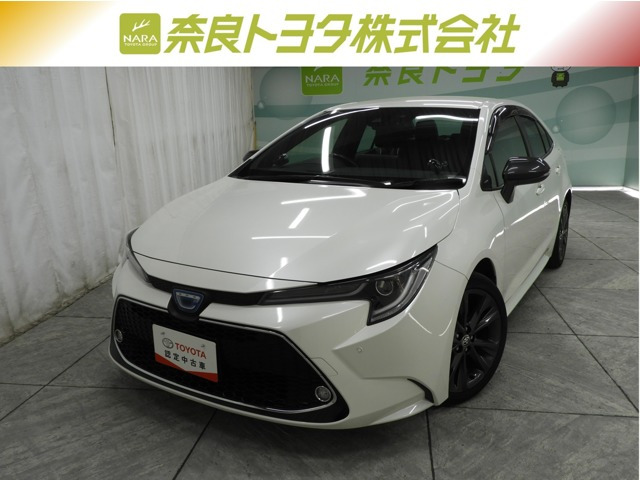 カローラ1.8 ハイブリッド W×B