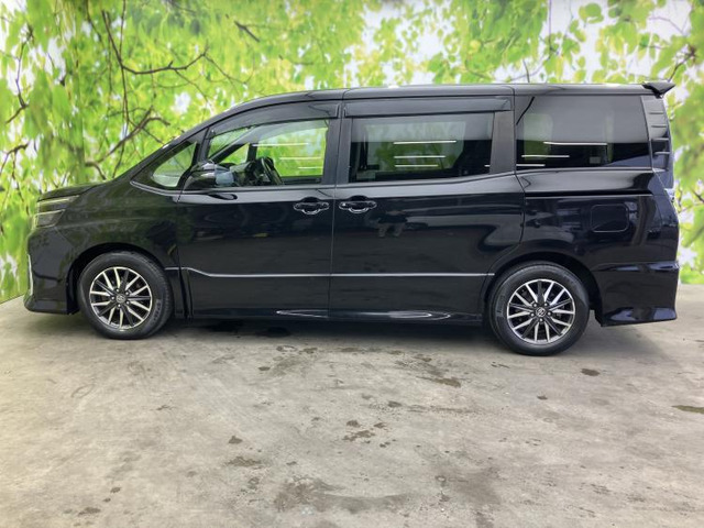 ヴォクシー2.0 ZS