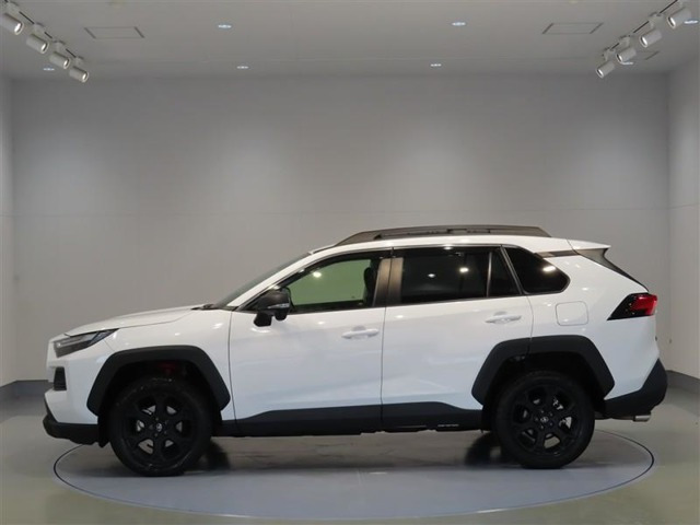 RAV42.5 ハイブリッド アドベンチャー オフロードパッケージ II E-Four 4WD