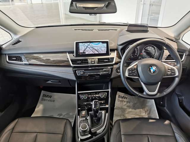 2シリーズアクティブツアラー218i ラグジュアリー DCT