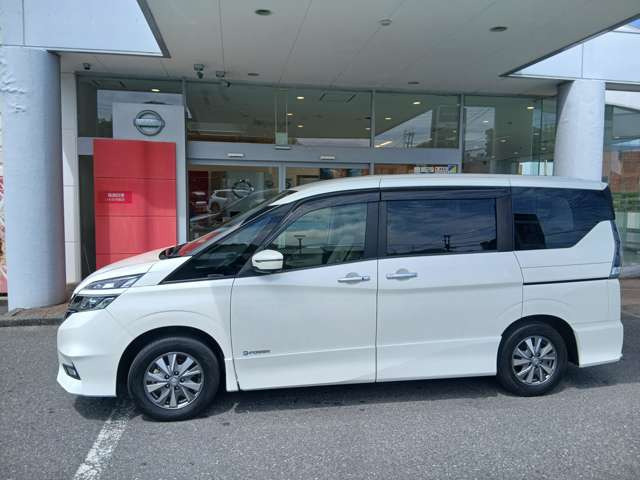 セレナ1.2 e-POWER ハイウェイスターV