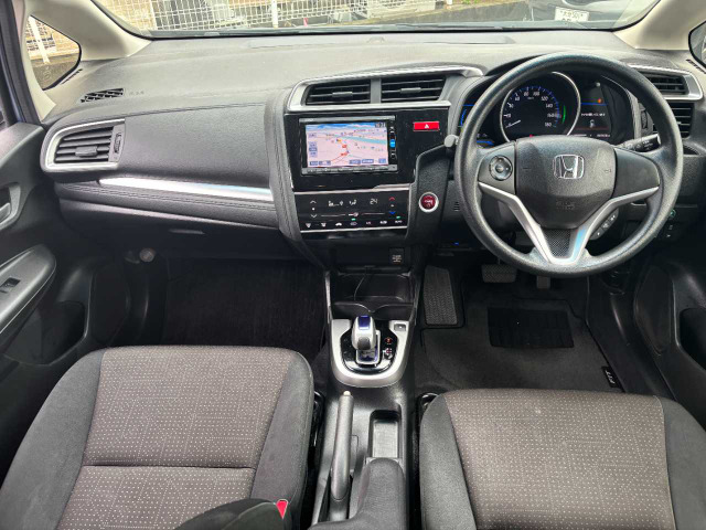 フィット1.5 ハイブリッド Fパッケージ コンフォートエディション