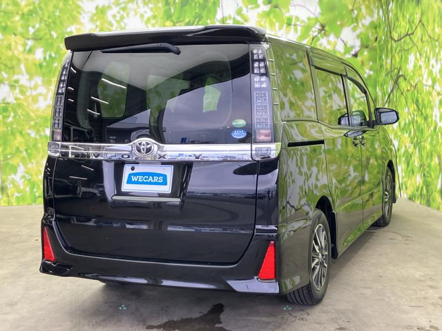 ヴォクシー2.0 ZS