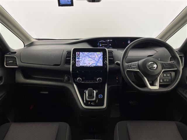 セレナ1.2 e-POWER ハイウェイスターV