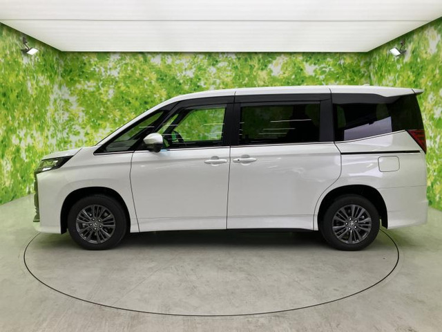 ノア1.8 ハイブリッド S-Z E-Four 4WD