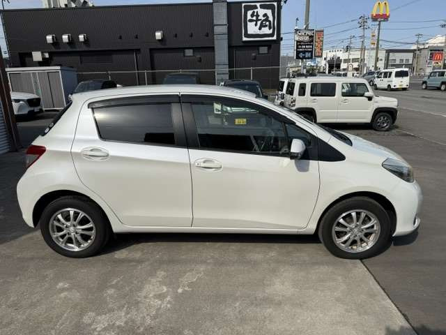 ヴィッツ1.3 U 4WD