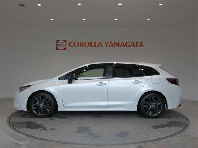 カローラツーリング1.8 ハイブリッド W×B