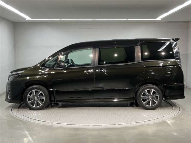 ヴォクシー2.0 ZS 煌III