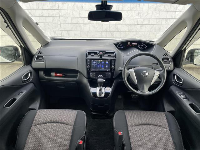 セレナ2.0 ハイウェイスター Vセレクション+Safety S-HYBRID