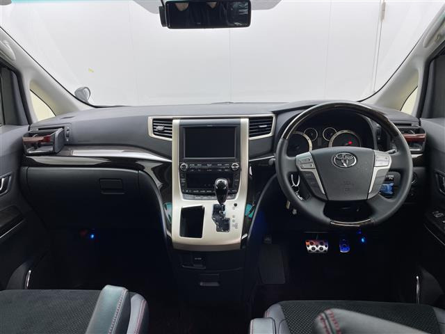 ヴェルファイア2.4 Z ゴールデンアイズII