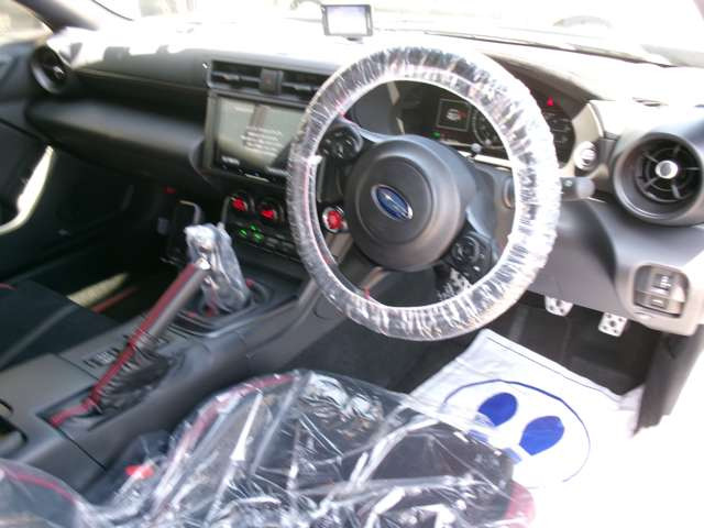 BRZ2.4 STI スポーツ