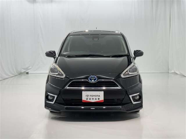 シエンタハイブリッド 1.5 G クエロ