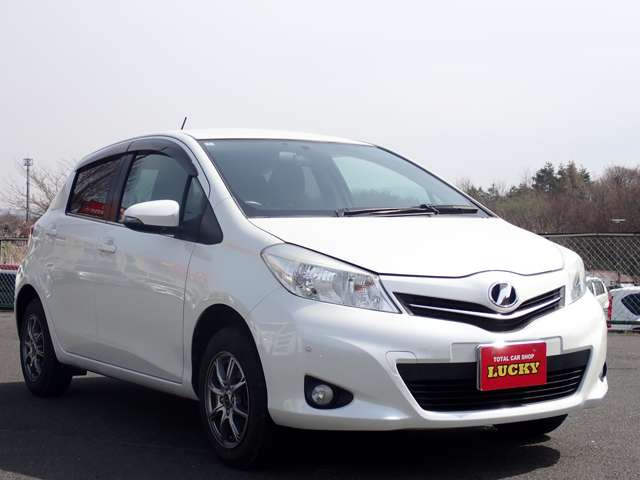 ヴィッツ1.3 ジュエラ 4WD