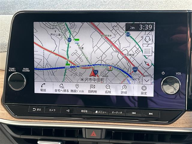 ノートオーラ1.2 G FOUR レザーエディション 4WD