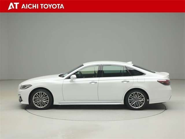 クラウンハイブリッド 2.5 RS