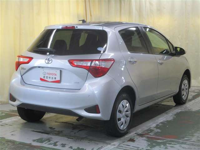 ヴィッツ1.3 F 4WD