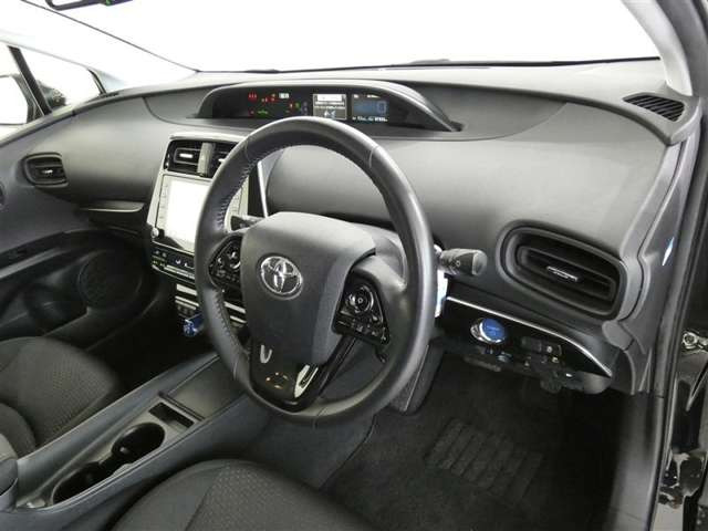 プリウス1.8 S セーフティ プラスII