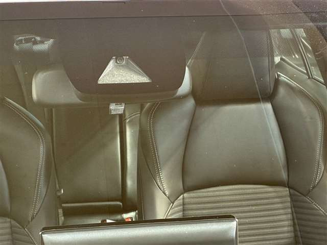 カローラ1.8 ハイブリッド W×B E-Four 4WD