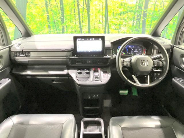 ステップワゴン2.0 e:HEV スパーダ