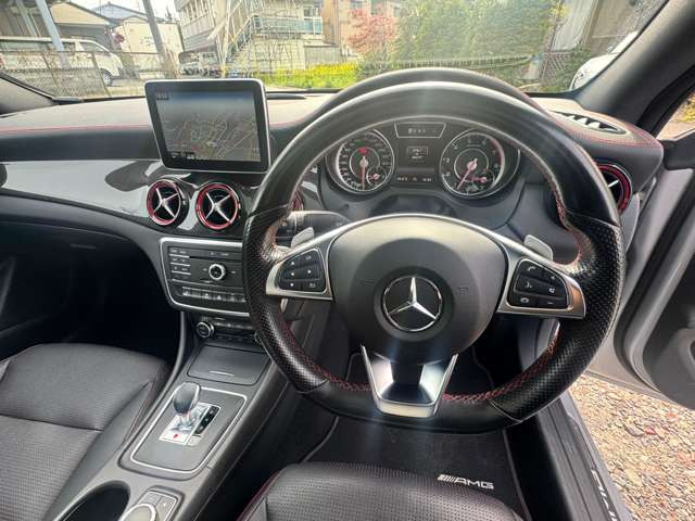 CLAクラスAMG CLA45 4マチック 4WD