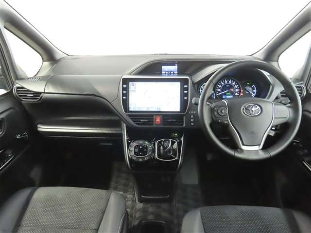 ヴォクシー1.8 ハイブリッド ZS 煌III