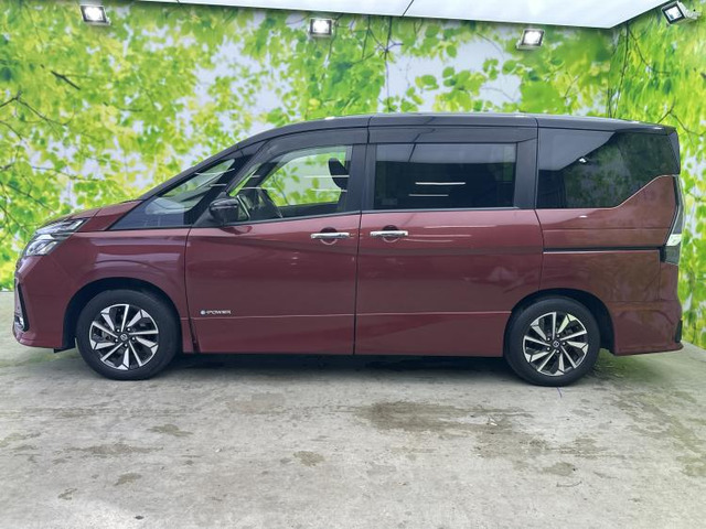 セレナ1.2 e-POWER ハイウェイスターV