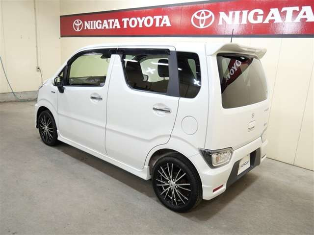 ワゴンRスティングレーハイブリッド(HYBRID) X