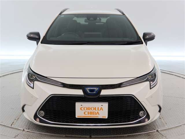 カローラツーリング1.8 ハイブリッド W×B