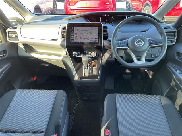 セレナ2.0 ハイウェイスターV