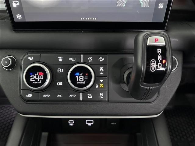 �V�[�g�N�[���[�A�V�[�g�q�[�^�[�����ڂ���Ă��܂��̂ŁA�I�[���V�[�Y�����X�g���X�Ȃ��h���C�u�ł��܂��B