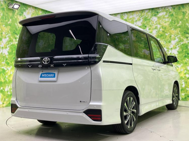 ヴォクシー1.8 ハイブリッド S-Z