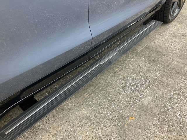 ディスカバリーRダイナミック HSE 3.0L D300 ディーゼル 4WD