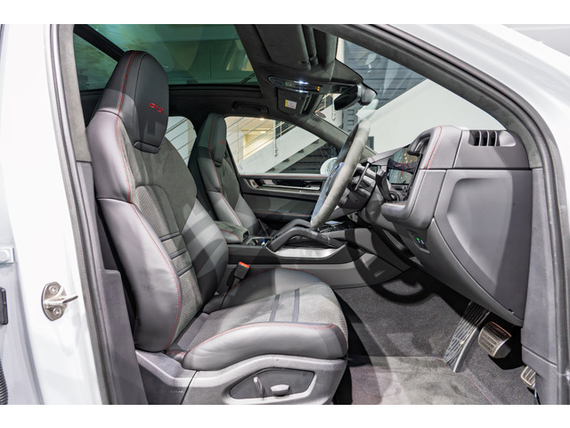 カイエンGTS ティプトロニックS 4WD