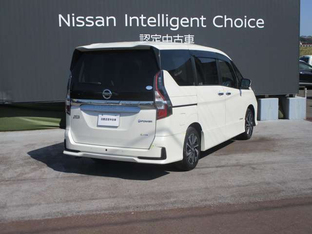 セレナ1.2 e-POWER ハイウェイスターV