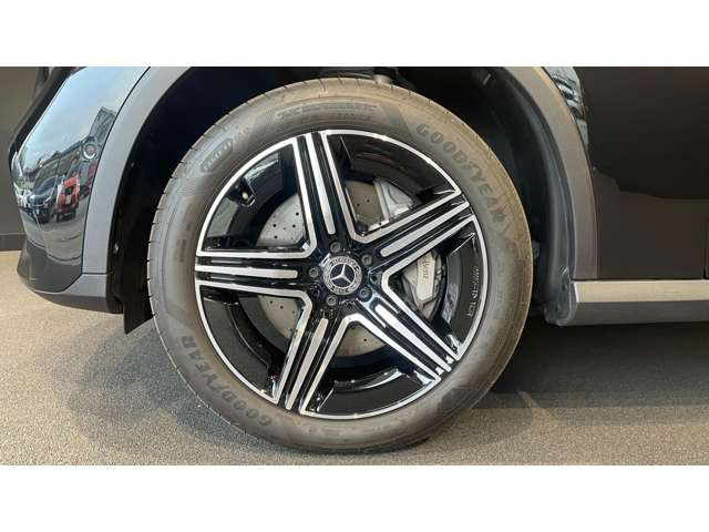 GLC220d 4マチック (ISG) AMGラインパッケージ  4WD