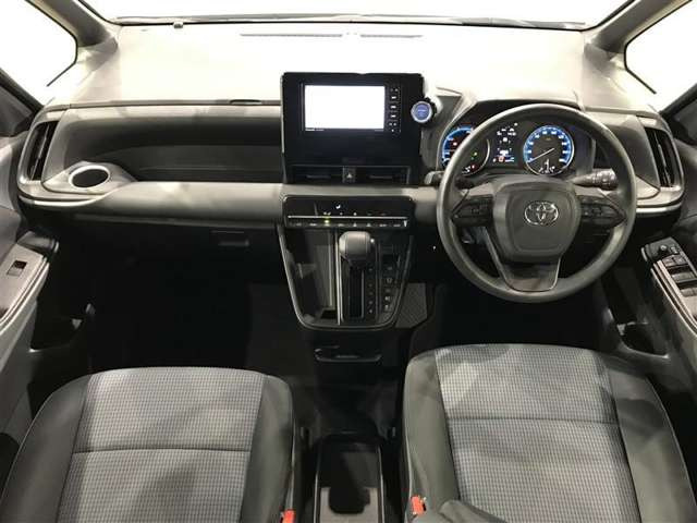 ノア1.8 ハイブリッド X