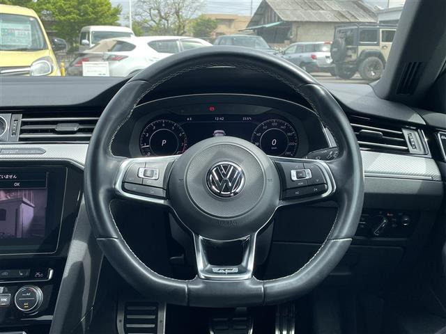 アルテオンTSI 4モーション Rライン アドバンス 4WD