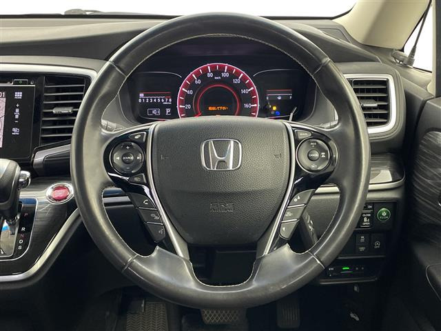 オデッセイ2.4 アブソルート EX 4WD