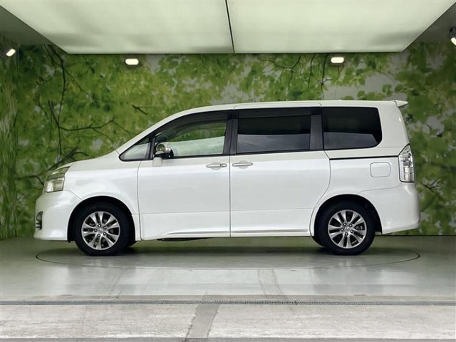 ヴォクシー2.0 ZS 煌III