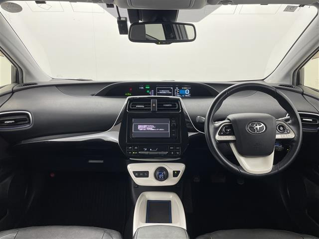 プリウス1.8 A プレミアム ツーリングセレクション