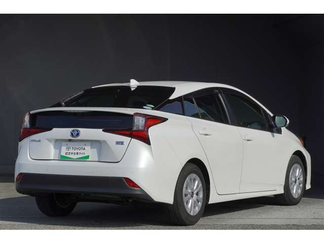 プリウス1.8 S セーフティ プラスII