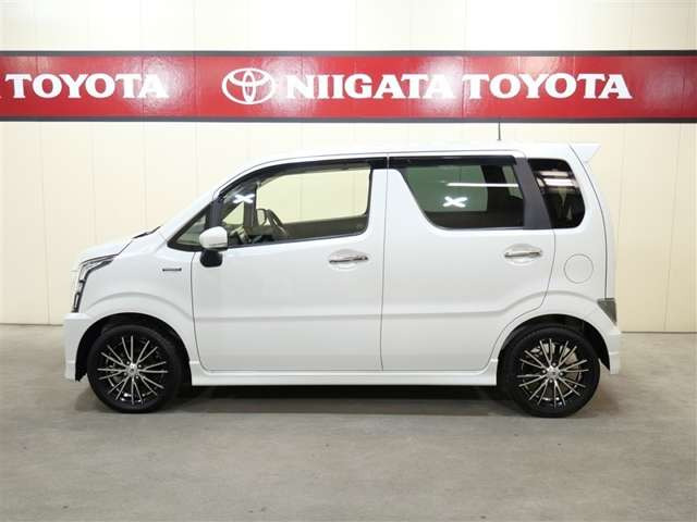 ワゴンRスティングレーハイブリッド(HYBRID) X