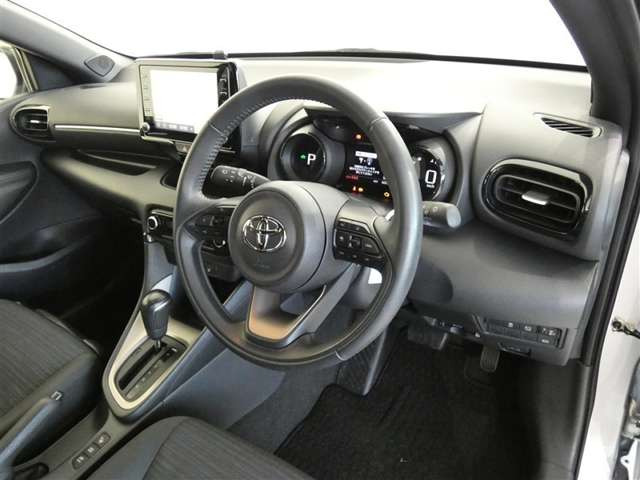 ヤリス1.5 ハイブリッド Z