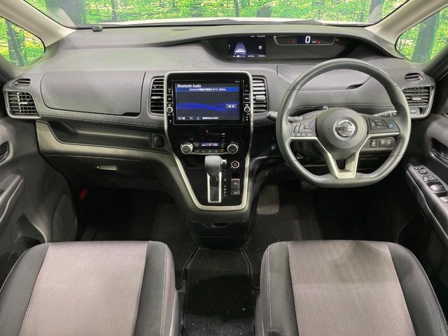 セレナ2.0 ハイウェイスター プロパイロット エディション