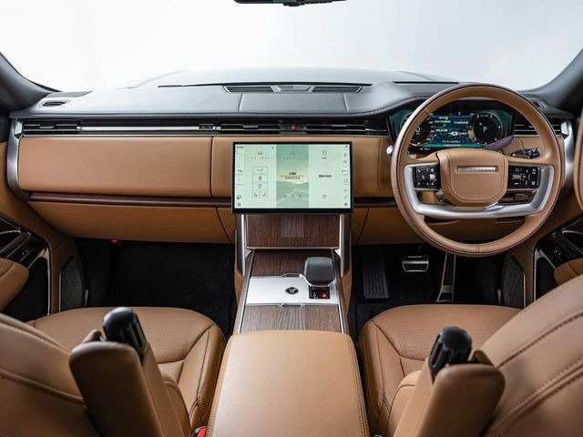 レンジローバーオートバイオグラフィ 3.0L D300 スタンダードホイールベース ディーゼル 4WD