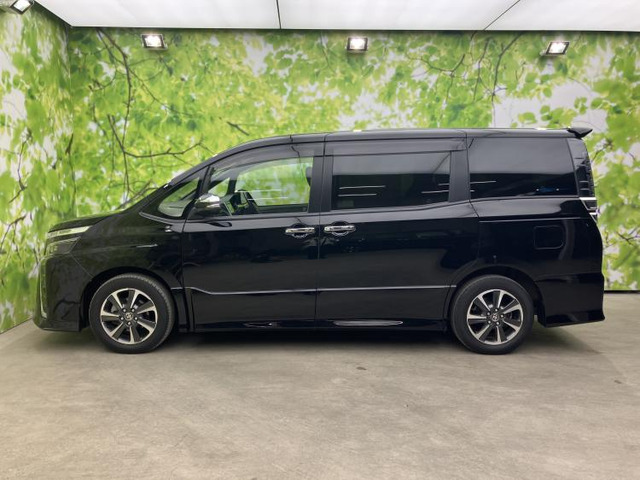 ヴォクシー2.0 ZS 煌III