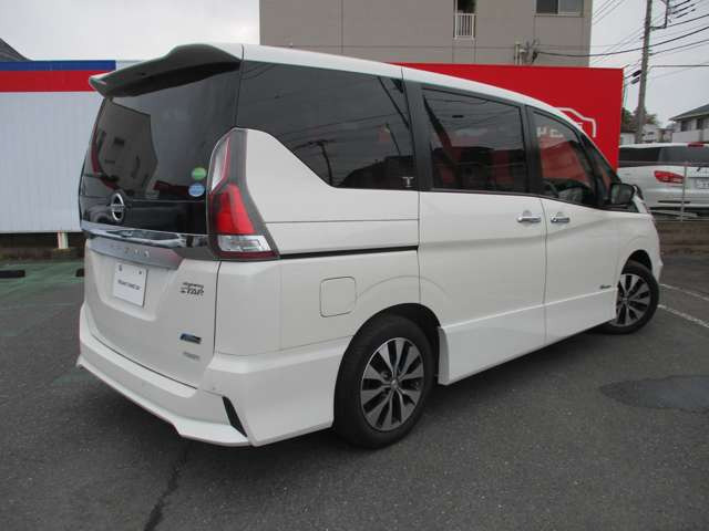 セレナ2.0 ハイウェイスター Vセレクション